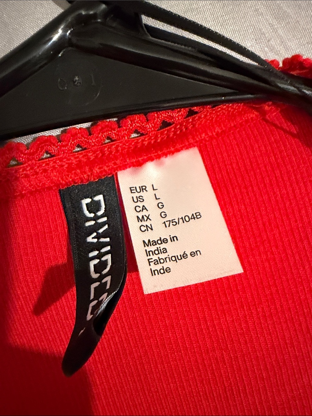 H&M Red Square-Neck Short Sleeve Ribbed Top - Picture 2 of 3